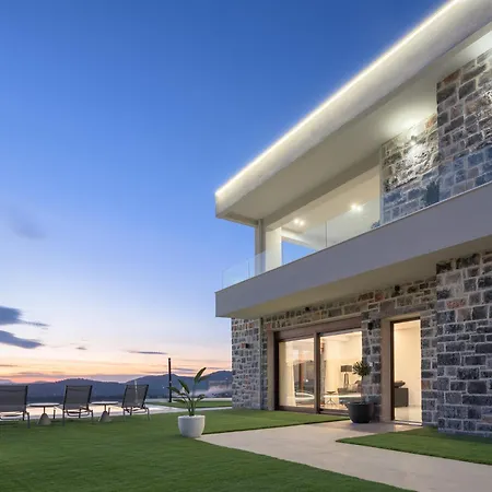 Villa Sweet Sunshine Villa, Majestic Countryside Vistas, By Thinkvilla *