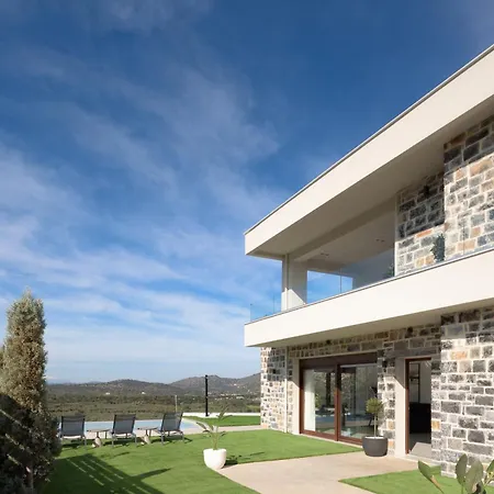 Sweet Sunshine Villa, Majestic Countryside Vistas, By Thinkvilla Villa Agia (Rethymno, Crete)